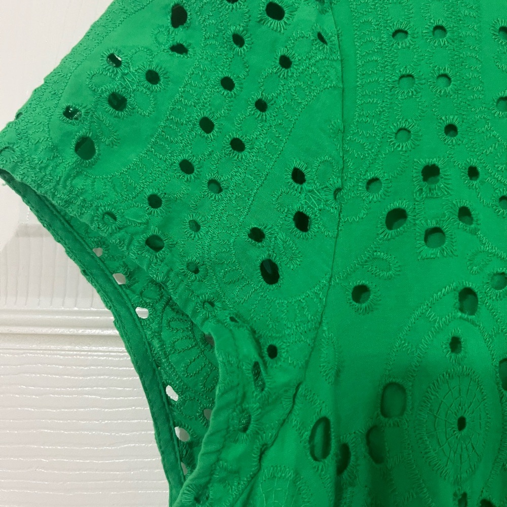crown & ivy Green Eyelet Short Sleeve Dress - Picture 4 of 4